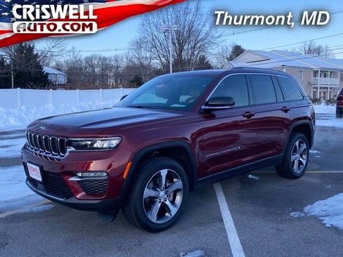 Used 2023 Jeep Grand Cherokee Limited image 1