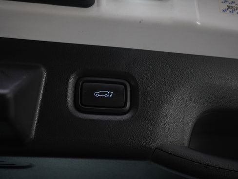 Used 2023 Hyundai Ioniq 5 SEL image 18