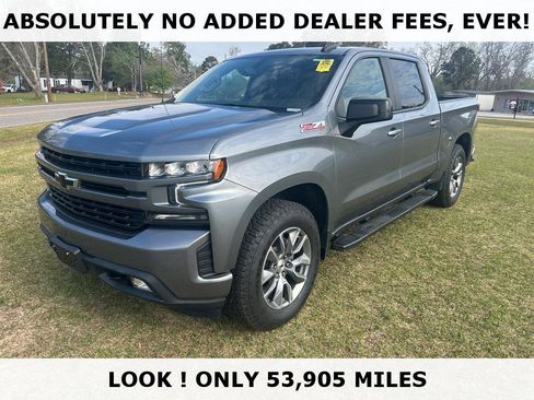 Used 2021 Chevrolet Silverado 1500 RST image 2