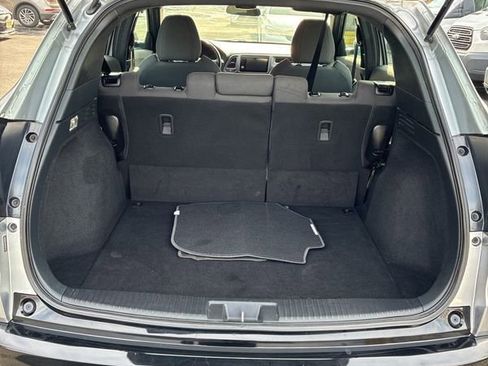 Used 2019 Honda HR-V Sport image 32