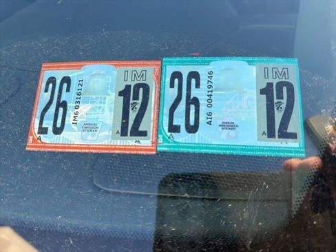 Used 2024 Chevrolet Silverado 1500 Custom Trail Boss w/ LPO, Dark Essentials Package image 2