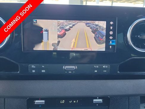 Used 2023 Mercedes-Benz Sprinter 2500 image 23