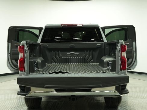 Used 2024 Chevrolet Silverado 1500 LT AWD/4WD image 13