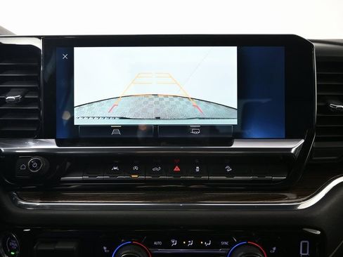 Used 2023 Chevrolet Silverado 1500 LT Trail Boss w/ Protection Package AWD/4WD image 28