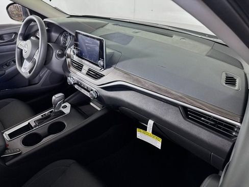 New 2026 Nissan Altima 2.5 SV FWD image 23