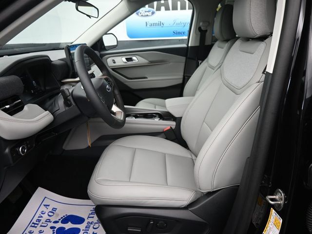 New 2025 Ford Explorer Active w/ Active Comfort Package RWD image 14