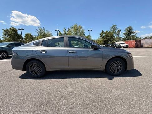 New 2026 Nissan Sentra SV w/ SV Convenience Package FWD image 4