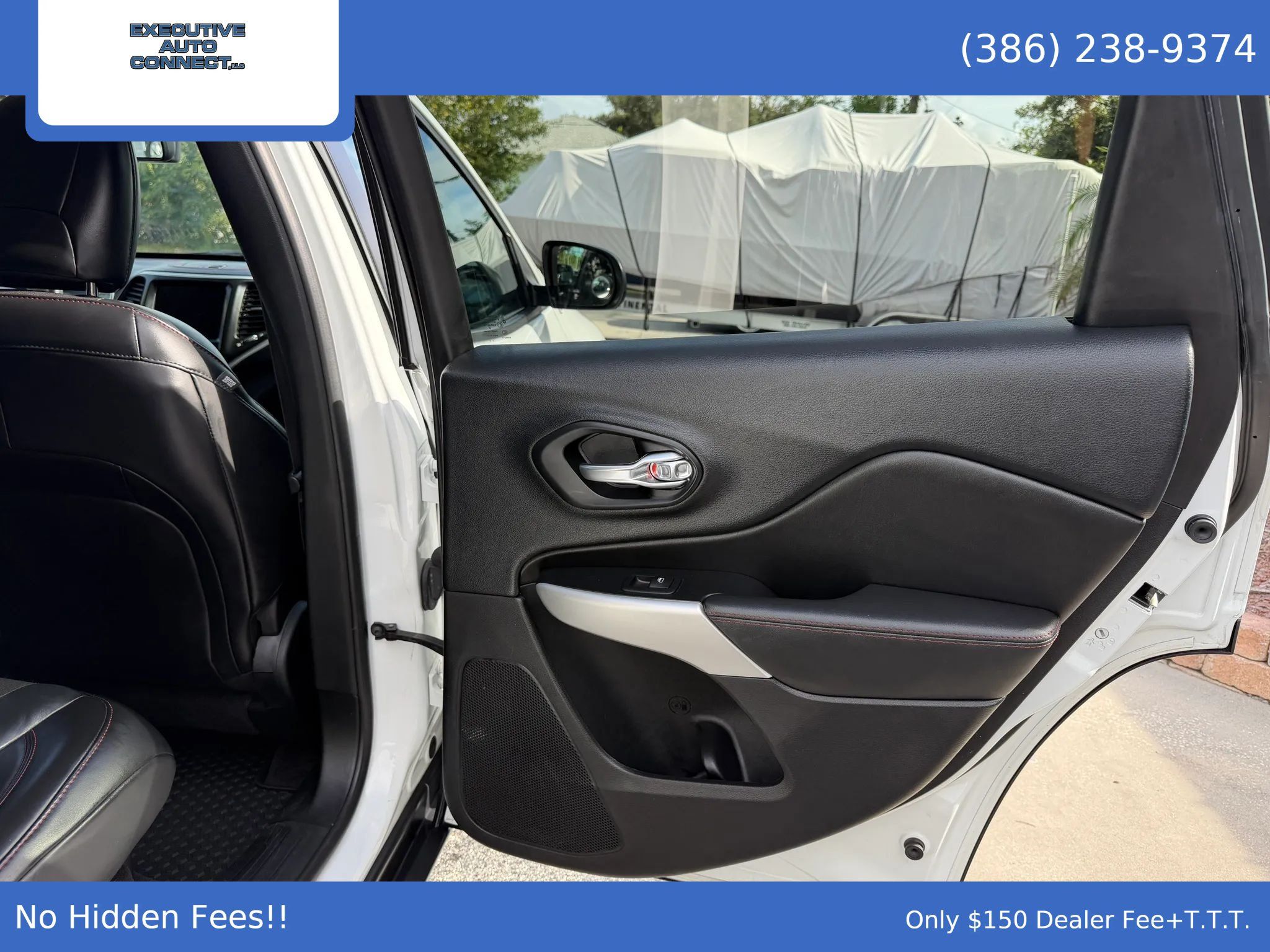 Used 2017 Jeep Cherokee Trailhawk w/ Comfort/Convenience Group AWD/4WD image 13