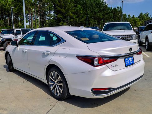 Used 2021 Lexus ES 250 w/ Premium Package AWD/4WD image 3
