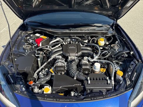 Used 2025 Toyota GR86 Premium image 31