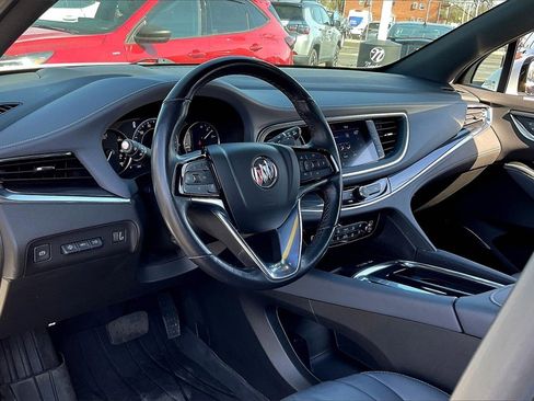 Used 2023 Buick Enclave Premium image 13