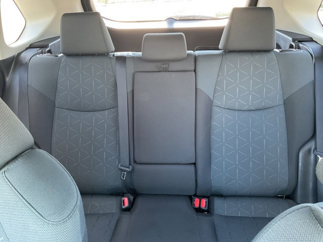 Used 2025 Toyota RAV4 XLE AWD/4WD image 35
