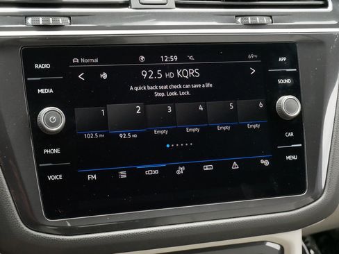 Certified 2024 Volkswagen Tiguan SE R-Line AWD/4WD image 22