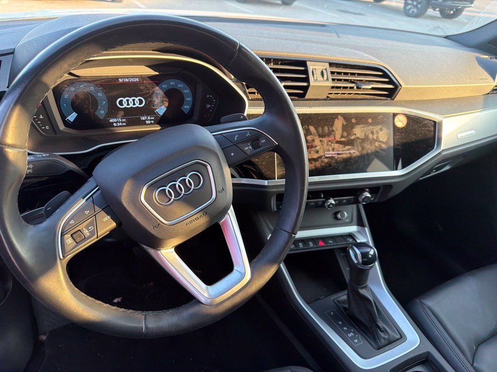 Used 2025 Audi Q3 2.0T Premium AWD/4WD image 9