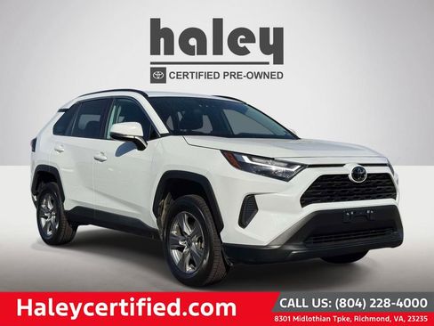 Used 2024 Toyota RAV4 XLE image 1