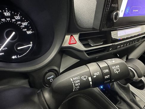 Used 2025 Toyota Sienna XLE w/ XLE Plus Package AWD/4WD image 22