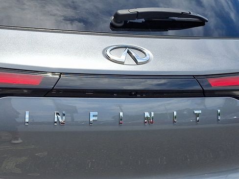 Used 2022 INFINITI QX60 Sensory w/ Cargo Package AWD/4WD image 29