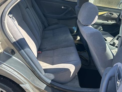 Used 2001 Toyota Camry LE FWD image 17
