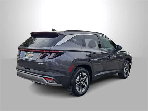 Certified 2025 Hyundai Tucson SEL image 8