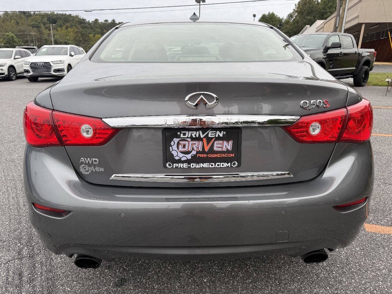 Used 2017 INFINITI Q50 Sport AWD/4WD image 7