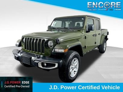 Used 2023 Jeep Gladiator Sport