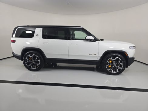 Used 2023 Rivian R1S Adventure Quad AWD/4WD image 6