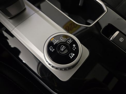 New 2026 Mitsubishi Outlander AWD image 29