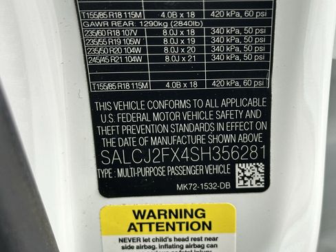 Certified 2025 Land Rover Discovery Sport S image 17