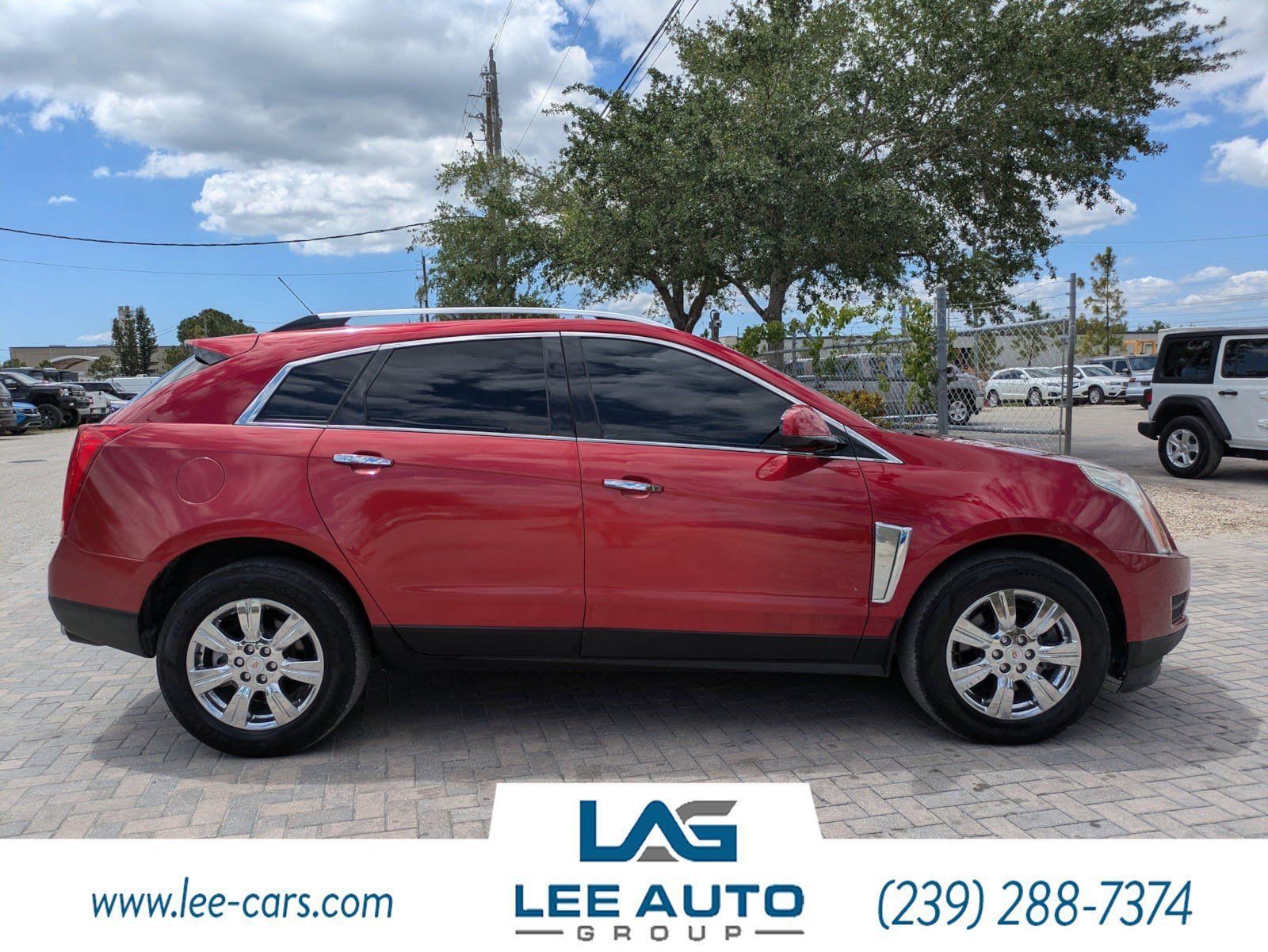 Used 2016 Cadillac SRX Luxury w/ Driver Awareness Package FWD image 2