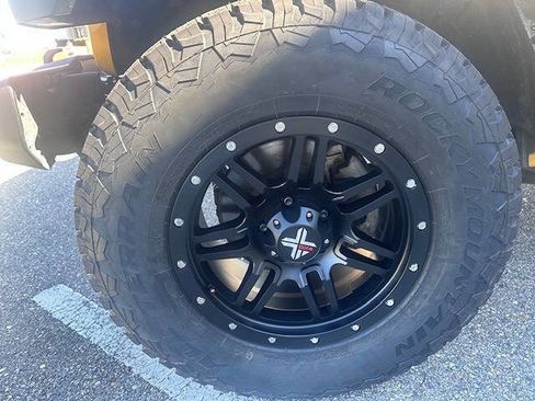 Used 2018 Jeep Wrangler Unlimited Sport image 18