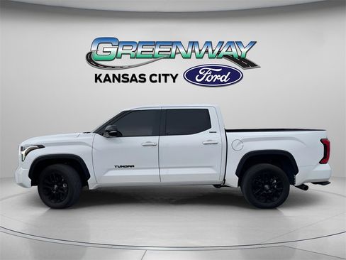 Used 2025 Toyota Tundra Limited image 4