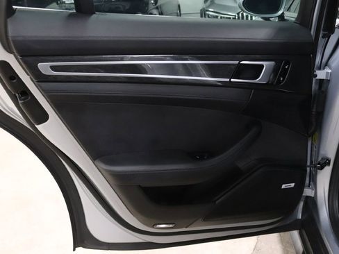 Used 2017 Porsche Panamera Turbo image 20