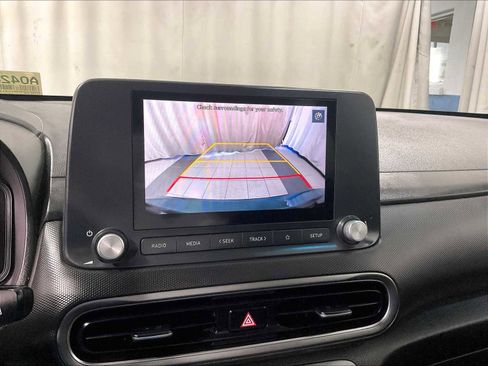 Used 2023 Hyundai Kona SE image 19