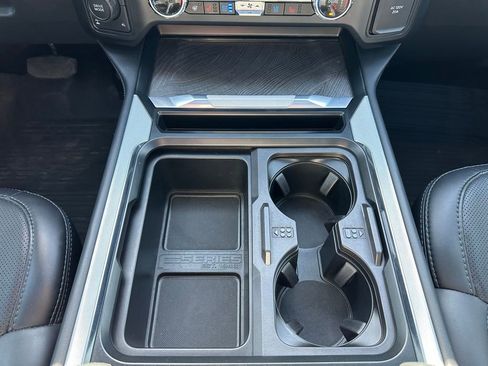 Used 2025 Ford F250 Platinum AWD/4WD image 12