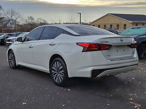 Certified 2023 Nissan Altima 2.5 SV image 4