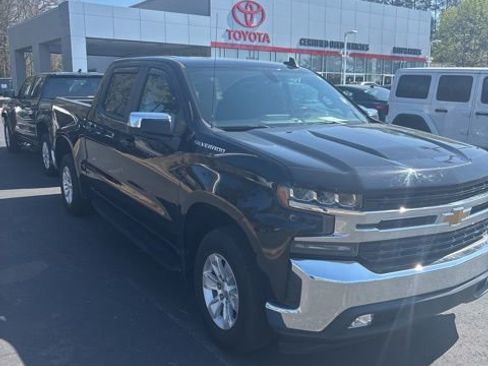 Used 2021 Chevrolet Silverado 1500 LT w/ Bed Protection Package image 2