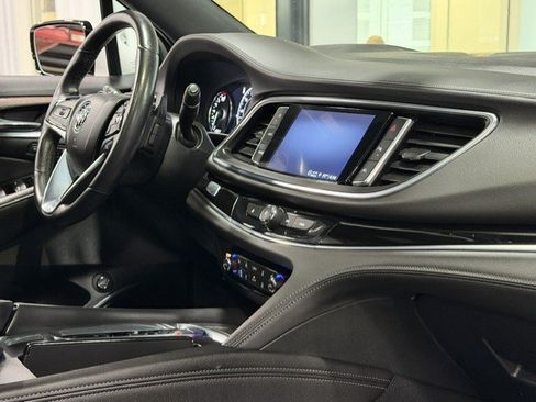 Certified 2023 Buick Enclave Avenir w/ Avenir Technology Package AWD/4WD image 9