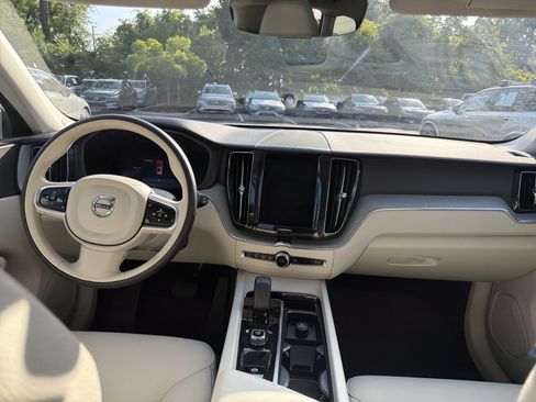 Certified 2024 Volvo XC60 B5 Plus w/ Protection Package Premier AWD/4WD image 30