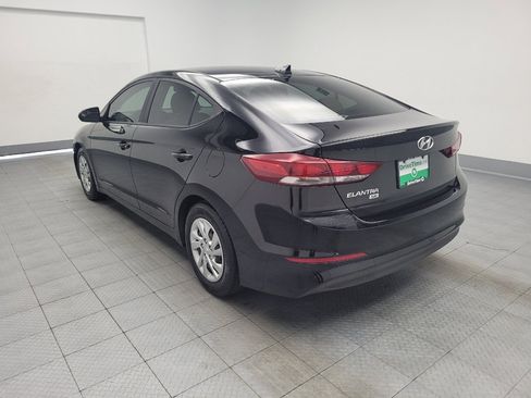 Used 2017 Hyundai Elantra SE FWD image 5