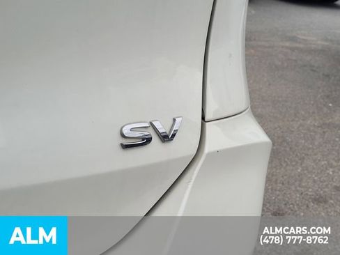 Used 2020 Nissan Rogue SV image 19