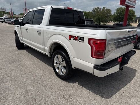 Used 2015 Ford F150 Platinum w/ Equipment Group 701A Luxury AWD/4WD image 30