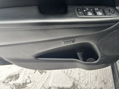 Used 2021 Jeep Grand Cherokee Limited image 8