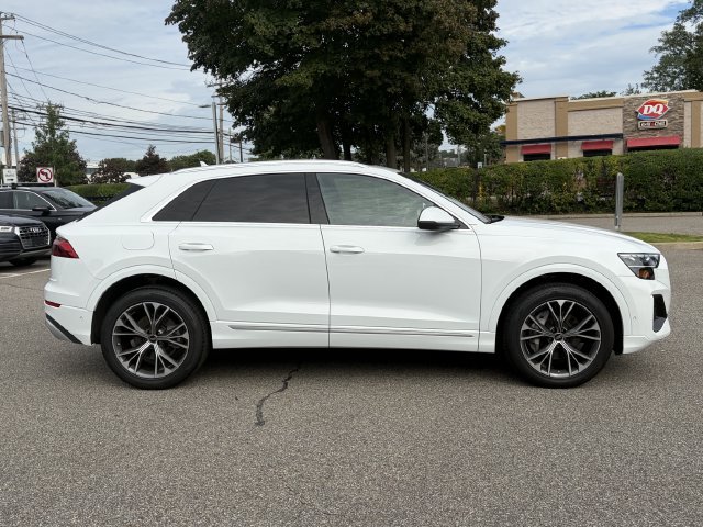 Used 2025 Audi Q8 Premium Plus AWD/4WD image 4