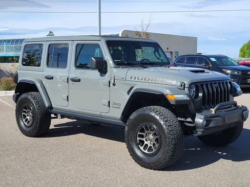 Used 2022 Jeep Wrangler Unlimited Rubicon w/ Xtreme Recon 35" Tire Package image 3