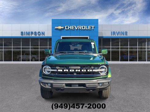 Used 2023 Ford Bronco Outer Banks image 3