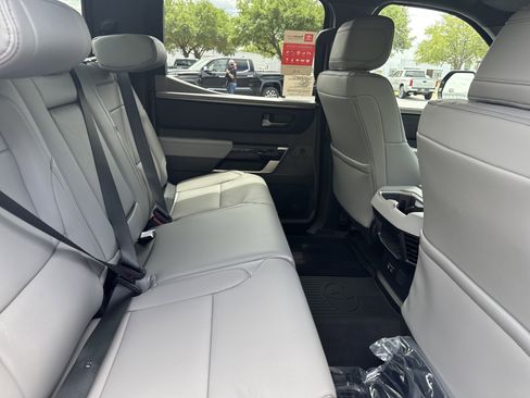New 2026 Toyota Tundra Limited AWD/4WD image 29