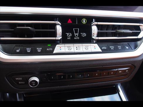 Used 2022 BMW 230i Coupe w/ Premium Package 2 image 27