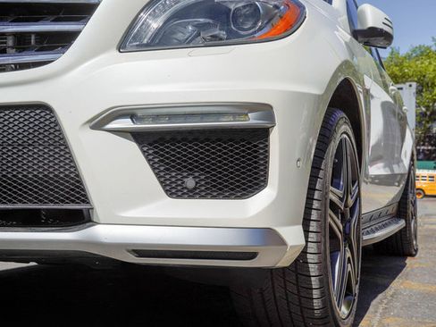 Used 2015 Mercedes-Benz ML 63 AMG 4MATIC image 80