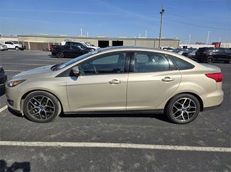 Used 2017 Ford Focus SEL video 2