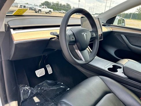 Used 2022 Tesla Model Y Performance AWD/4WD image 11
